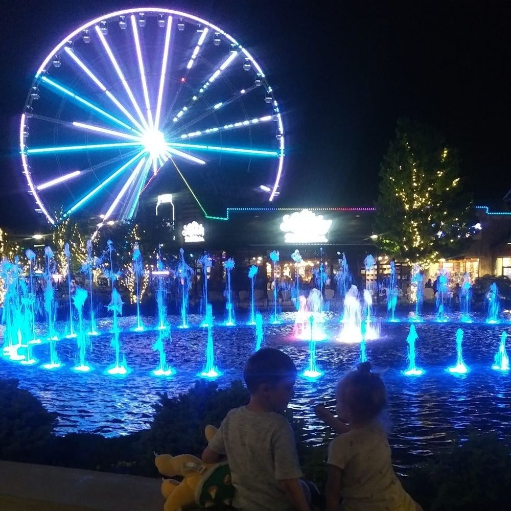 Meet your Posher, Lorelle